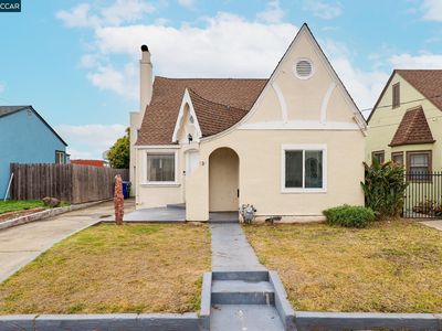 939 32nd St, Richmond, CA, 94804
