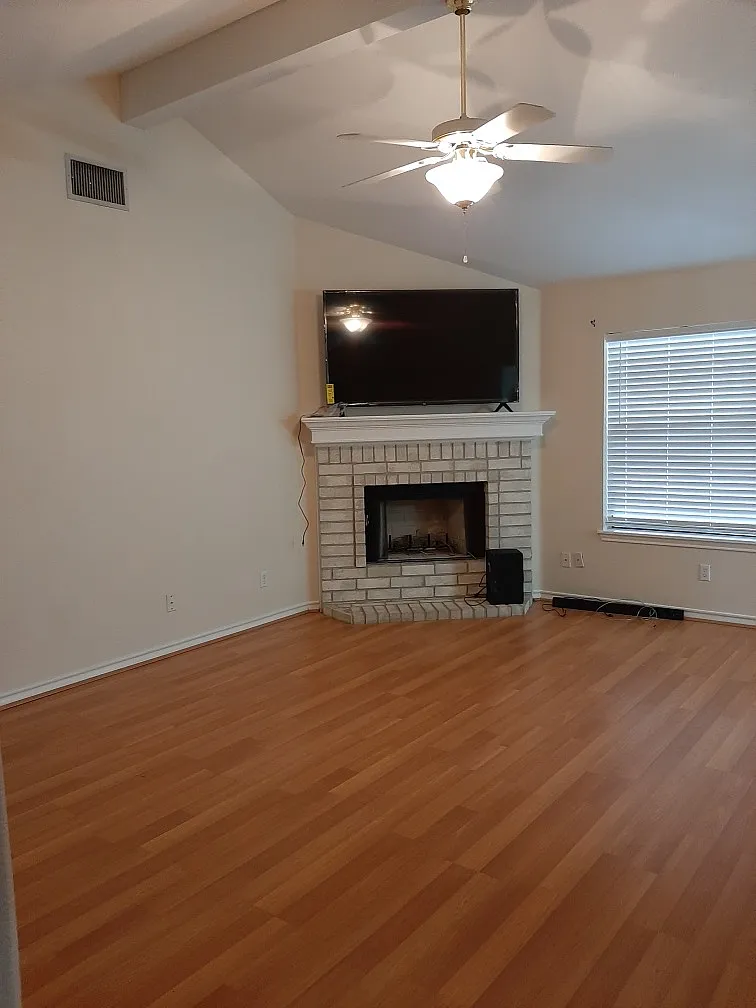 3 bed, 1540 sqft, $1,950 — Photo 4
