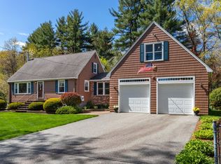 25 Bellflower Rd, Billerica, MA 01821