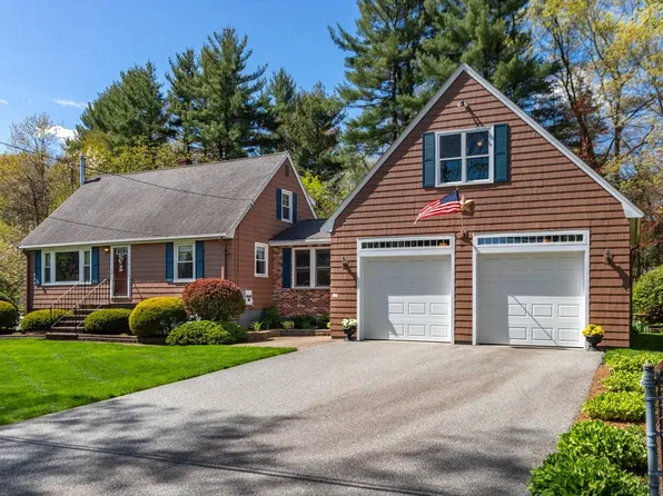 25 Bellflower Rd, Billerica, MA 01821