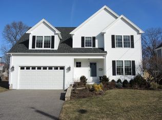 40 Horace St, Needham, MA 02494