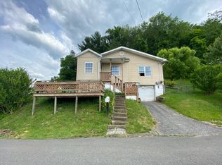 1719 Junkins Ave, Clarksburg, WV 26301