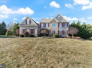 8 Quigley Ln, Garnet Valley, PA 19060