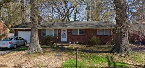 428 Eastwood Dr Photo 1