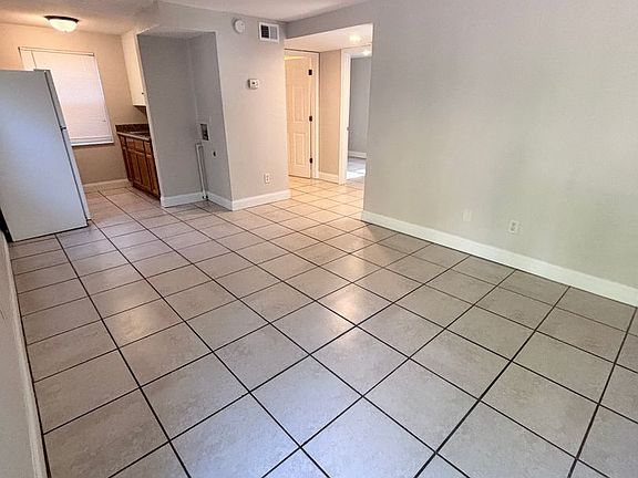 2nd image of 1321 Volusia St APT A
