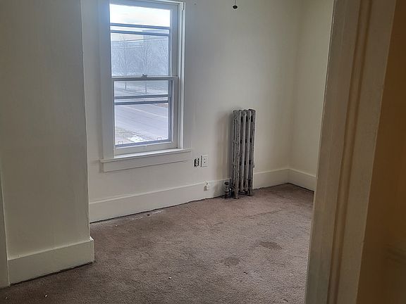 2nd image of 117 Arch St #117