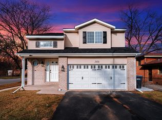 2856 140th St, Blue Island, IL 60406