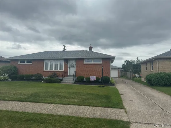 23 Diane Dr, Cheektowaga, NY 14225