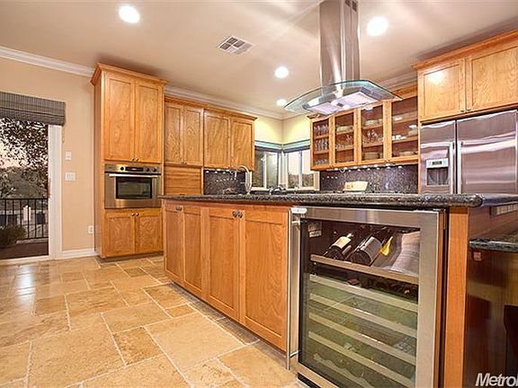 5th image of 1825 Calaveras Dr