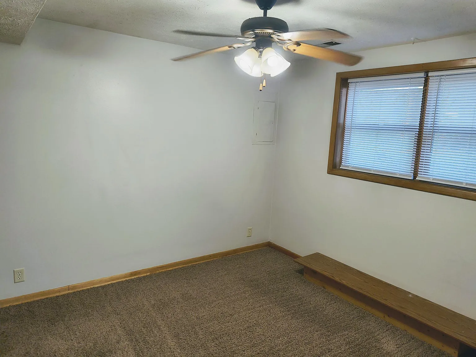2 bed, 1.5 bath, $775 — Photo 4