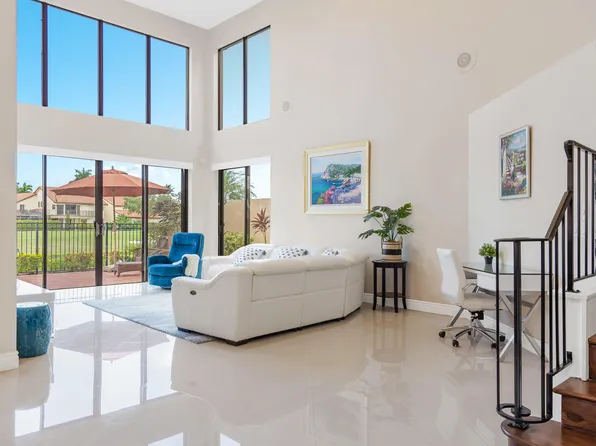 22668 Caravelle Circle, Boca Raton, FL 33433