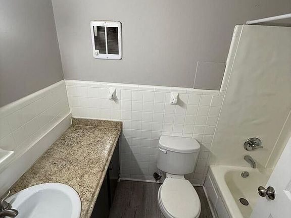 2nd image of 2021 Cambridge Dr #20