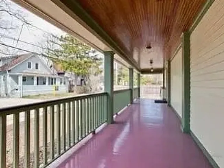 916 Driscoll Ct — Photo 3