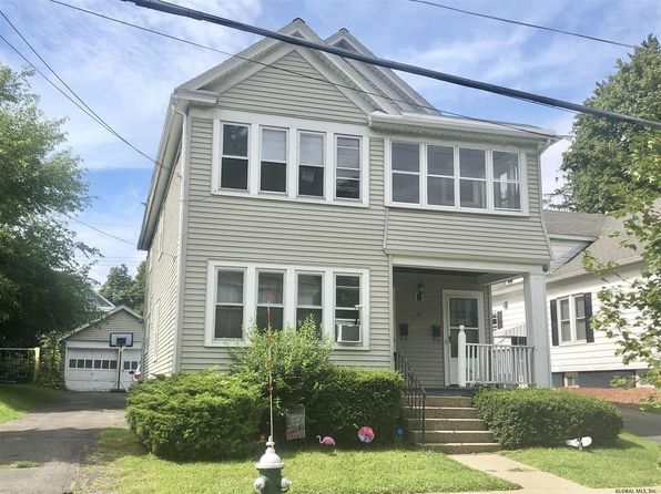 61 Sycamore St APT 1