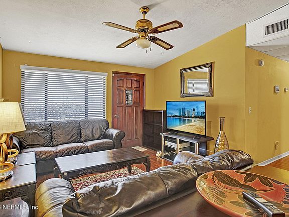 4th image of 9715 FLECHETTE Avenue