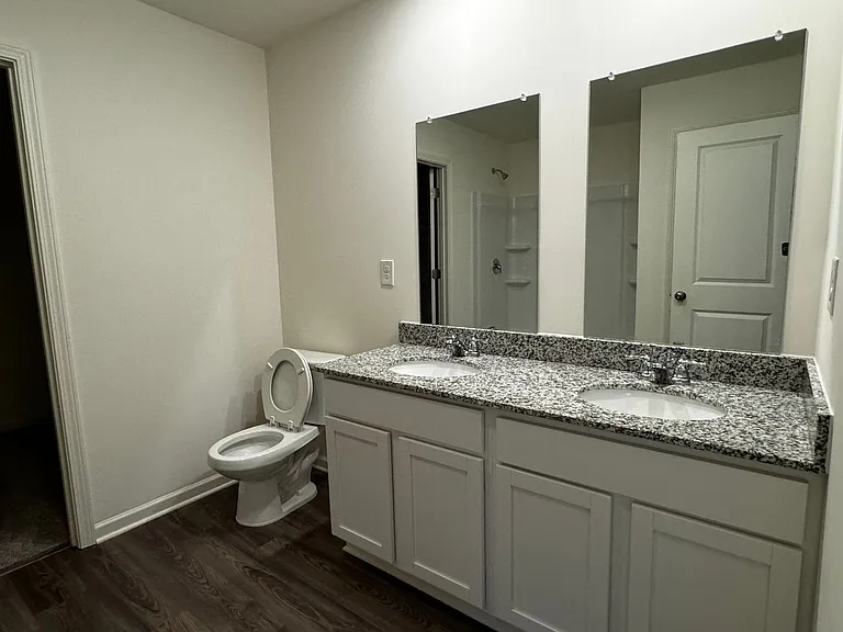 249 Isabella Way — Photo 5