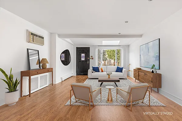Sold by Compass | media 1