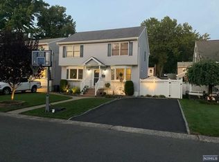 17 Margaret Ct, Dumont, NJ 07628