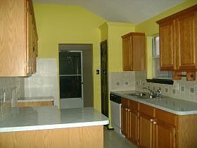 3rd image of 6705 Daffodil Ct