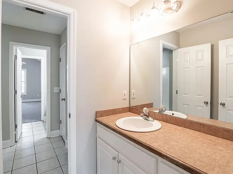 1844 D Ave — Photo 4