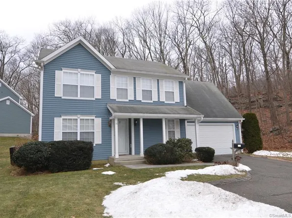 16 Echo Pond Rd, Monroe, CT 06468