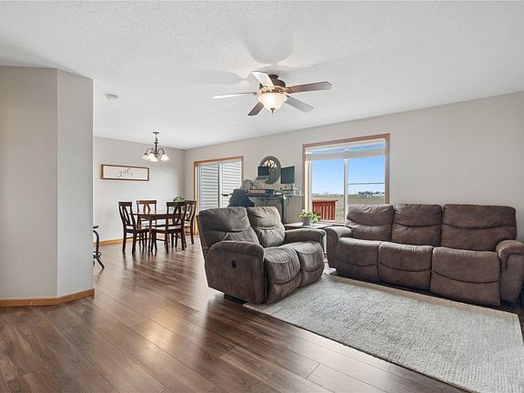 4th image of 4441 Derby Dr