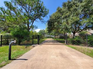 32711 Grove Park Dr, Waller, TX 77484