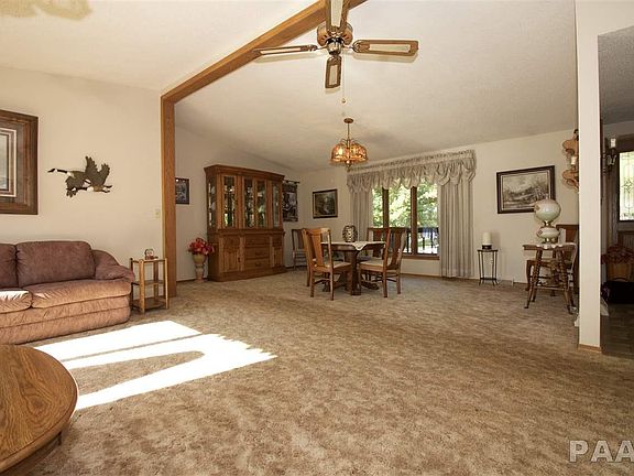 5th image of 335 Oakwood Cir