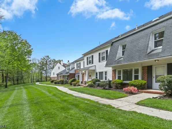 12 Harwich Ct, Scotch Plains Twp., NJ 07076