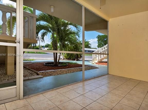 3rd image of 2101 NE 68th St APT 103