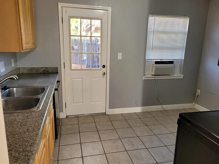 1440 Iola St #2 — Photo 9