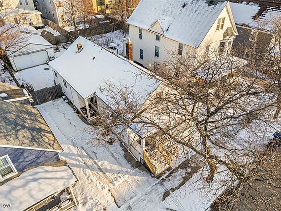 2nd image of 2133 Halstead Ave