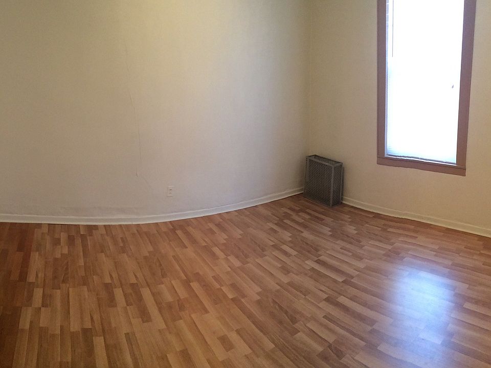 1st image of 3222 42nd St APT 3