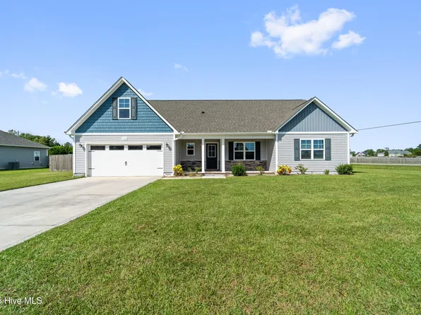 600 Osprey Landing Drive, Holly Ridge, NC 28445