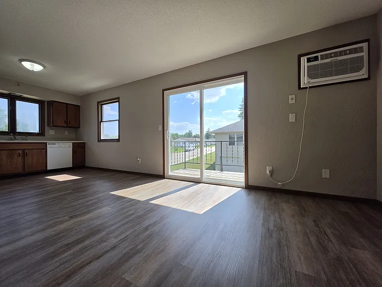 412 3rd Ave SW #16 — Photo 4