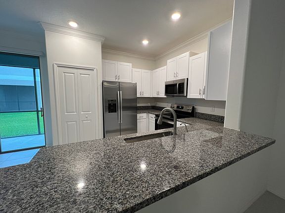 4th image of 30729 Veridian Way