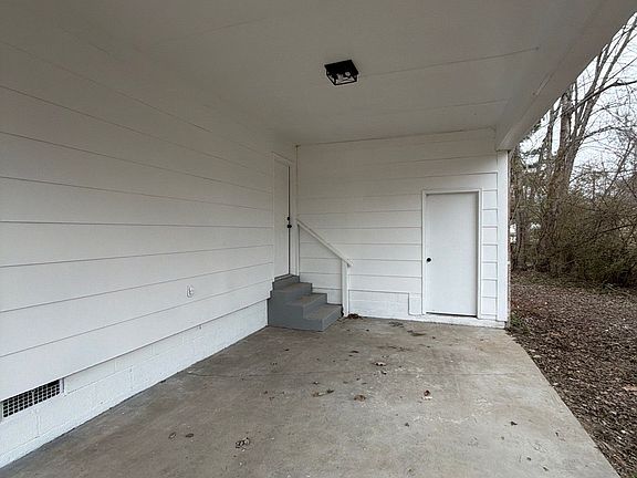 2nd image of 163 Tisdale St