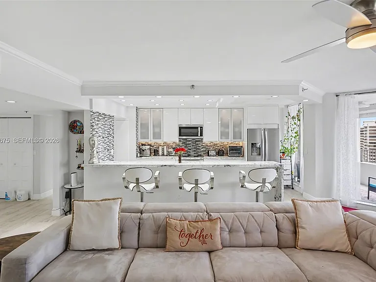 300 Three Islands Blvd #Penthouse 3A — Photo 32