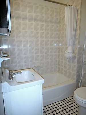 Rented by Balass Ralph, LREB | media 21