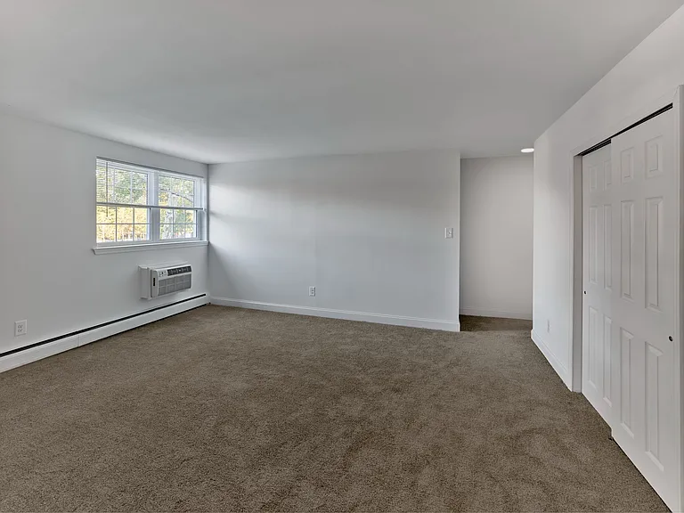 Over sized bedroom