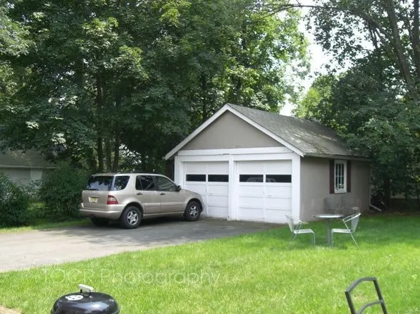 532 Laurel Rd, Ridgewood, NJ 07450