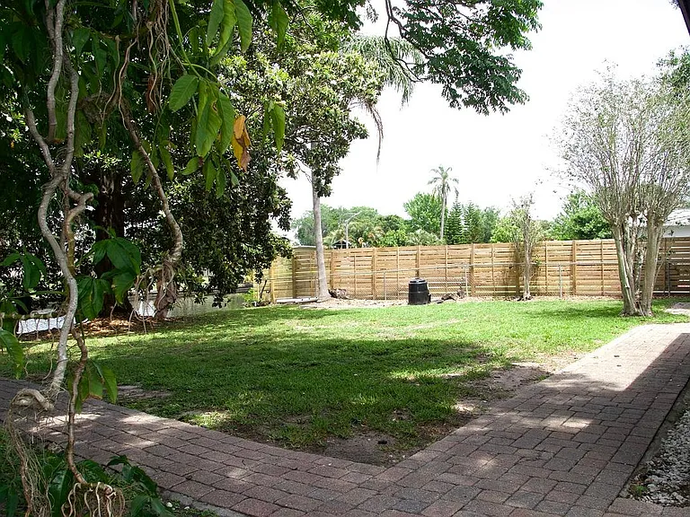 2809 Gulfstream Rd — Photo 5