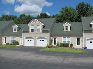 35 Wildflower Cir #1, Somersworth, NH 03878