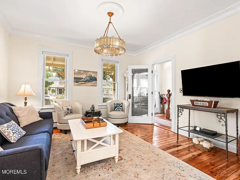 75 Webb Ave #FULL HOUSE WEEKLY — Photo 13