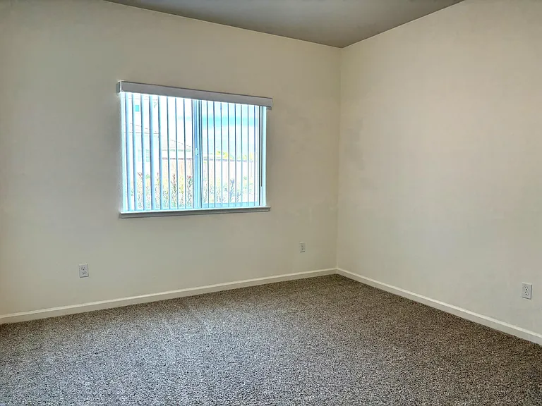 1020 Baywood Greens Dr — Photo 11