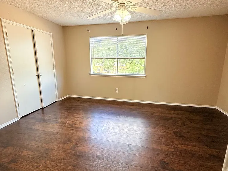 512 Rita Lane — Photo 14