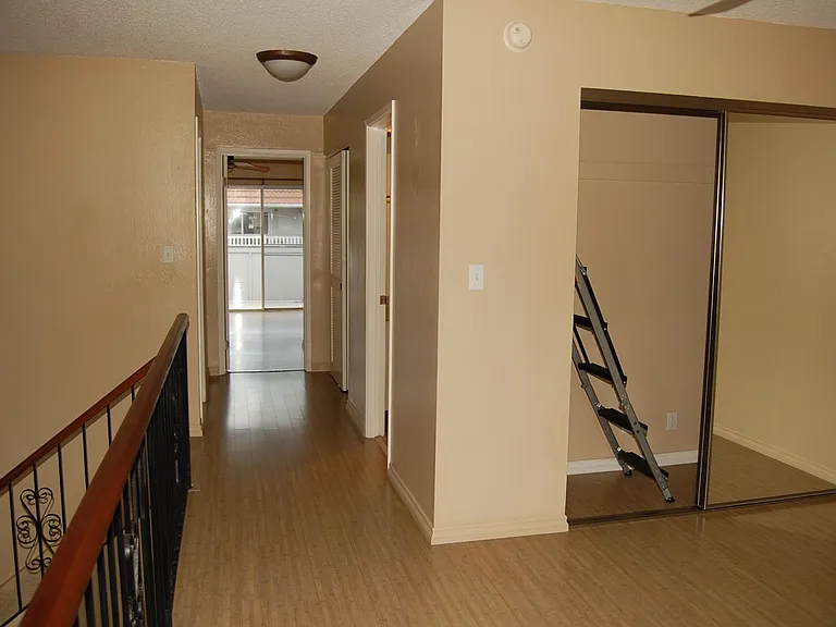 559 Keolu Dr — Photo 18
