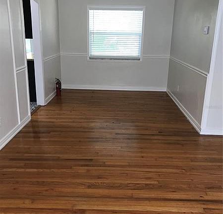 2nd image of 1022 Biltmore Pl