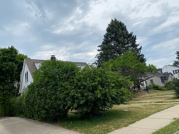 3rd image of 1029 Central Ave
