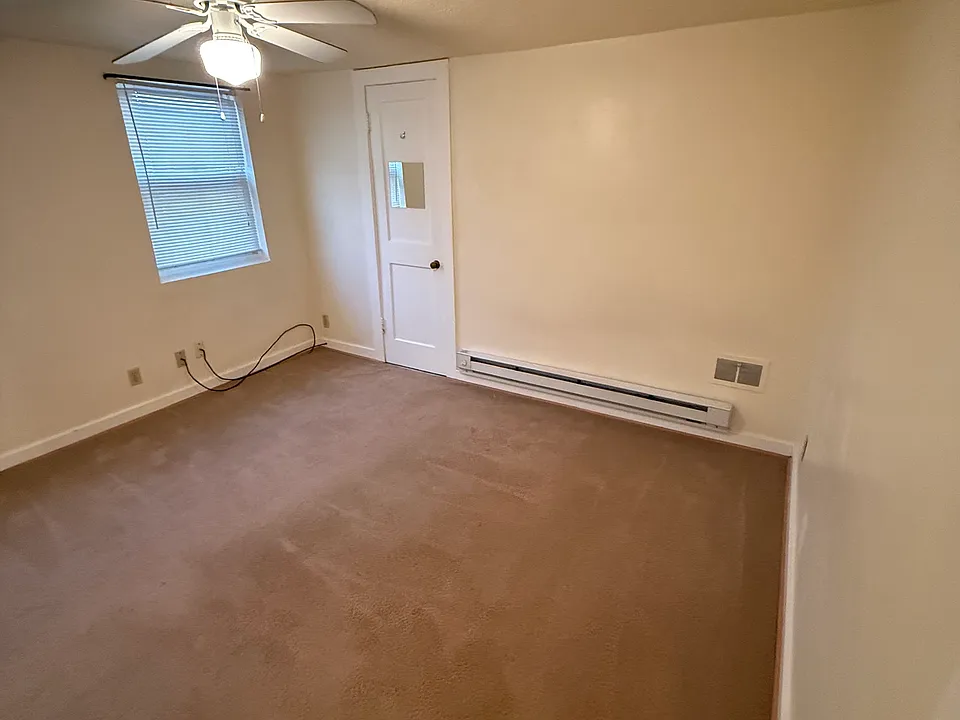 305 7th Ave #3